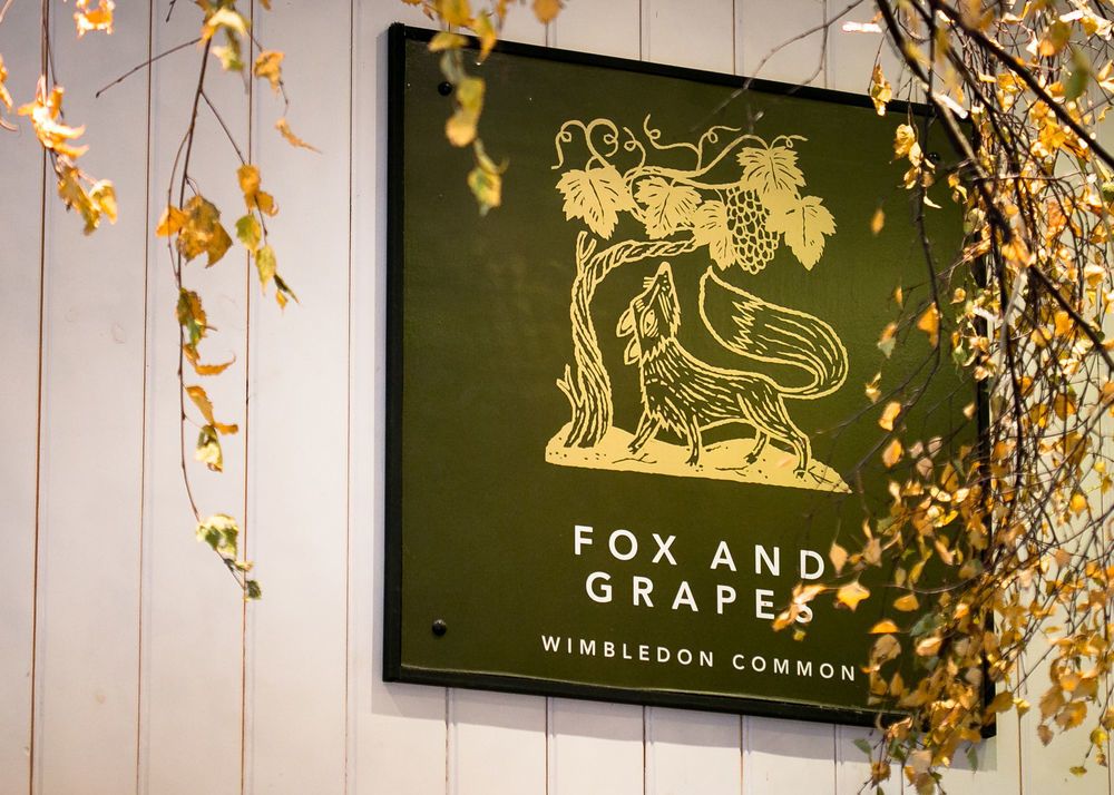 Готель Fox And Grapes Лондон Екстер'єр фото
